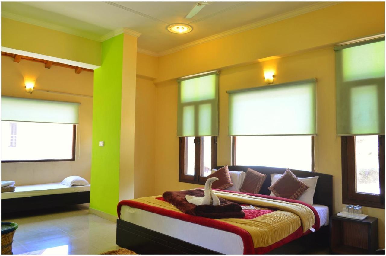 Hotel Shivalik River Retreat Almora Eksteriør billede