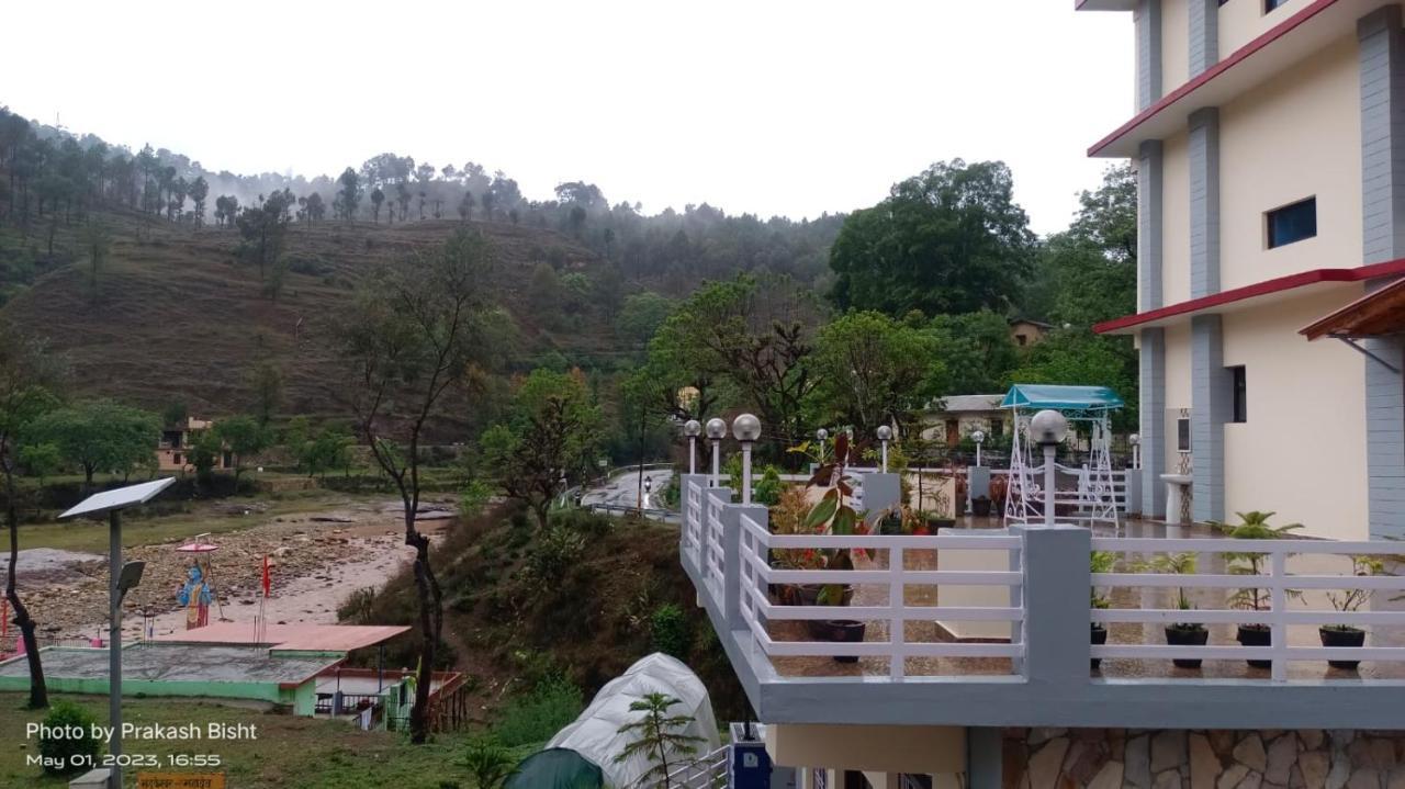 Hotel Shivalik River Retreat Almora Eksteriør billede