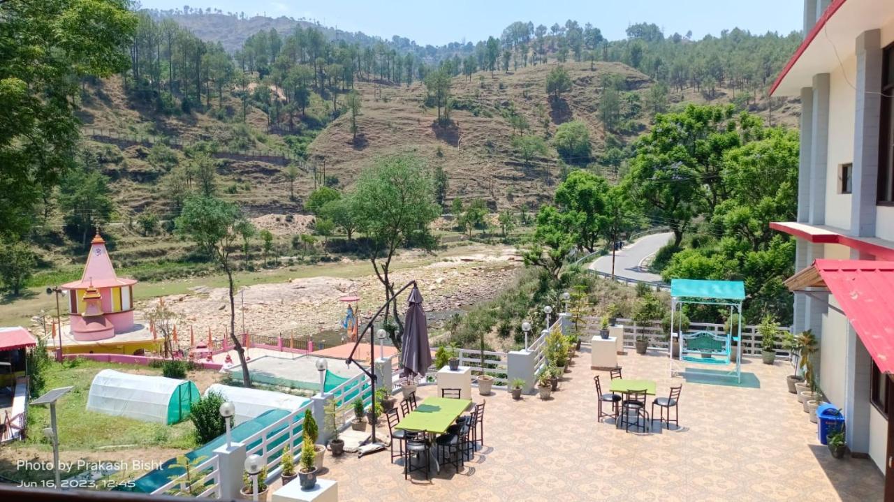 Hotel Shivalik River Retreat Almora Eksteriør billede
