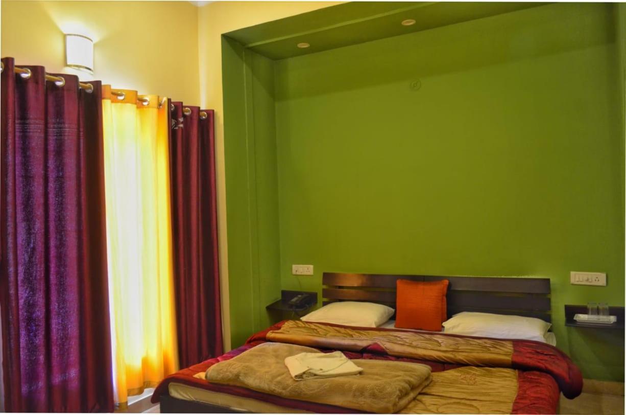 Hotel Shivalik River Retreat Almora Eksteriør billede